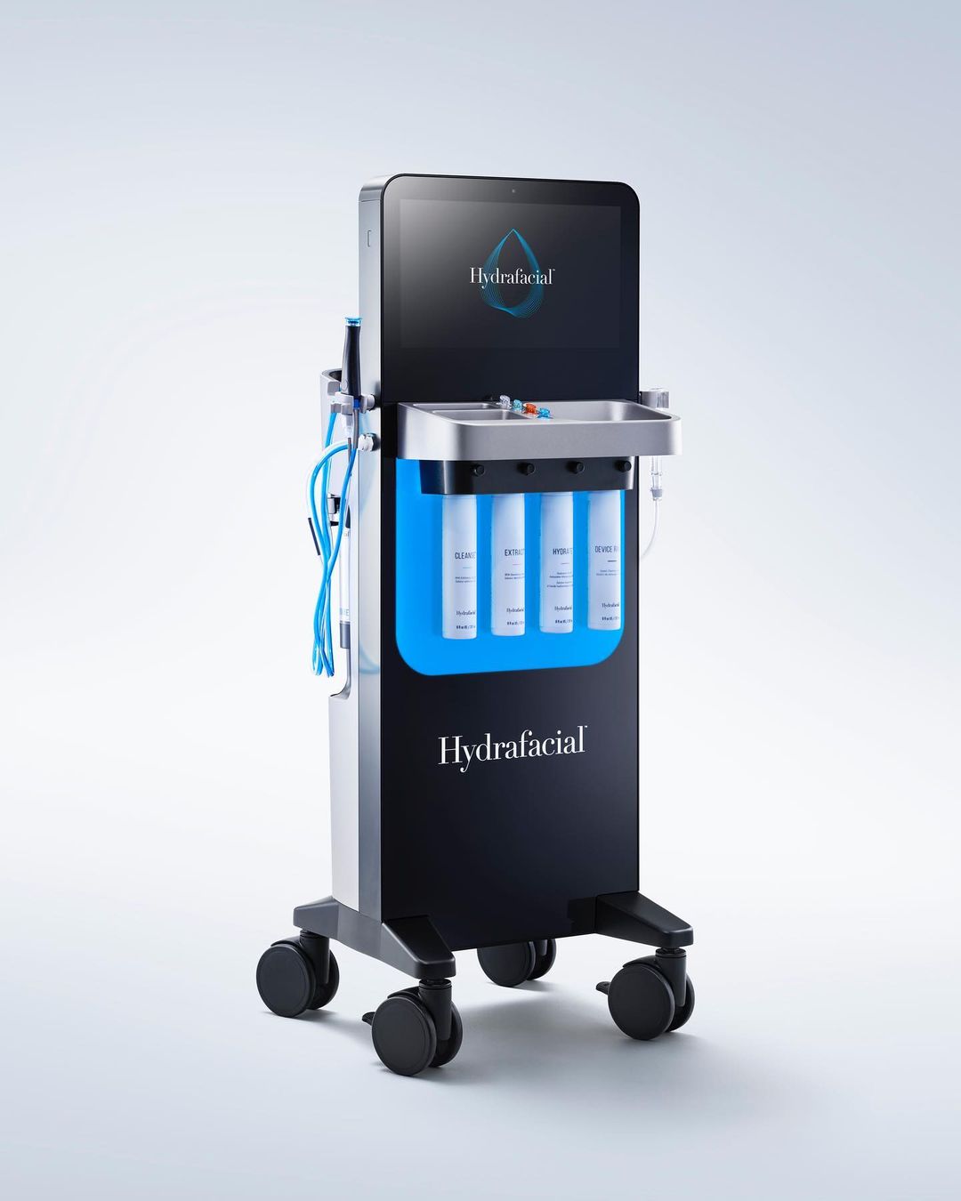 Hydrafacial Anwendung im Edanne Beautycenter in Pforzheim
